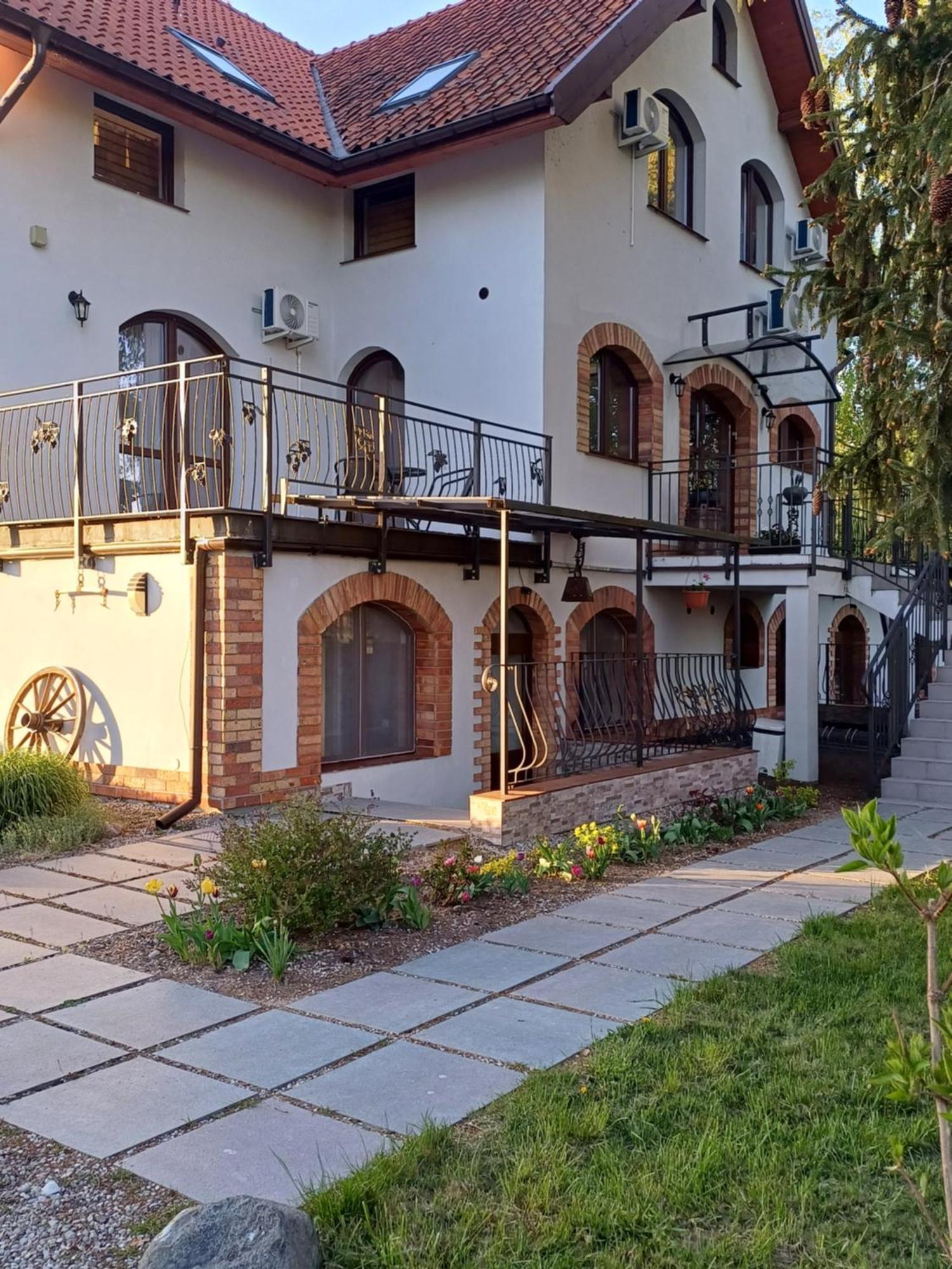 Gosciniec Twoje Mazury Nad Jeziorem Sniardwy Tuz Obok Plazy Nowe Guty Exterior photo